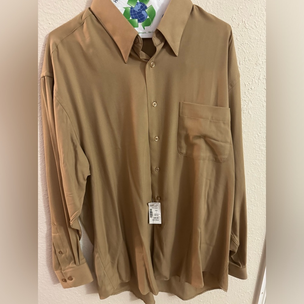 Pronto Uomo Camel Button Down NWT